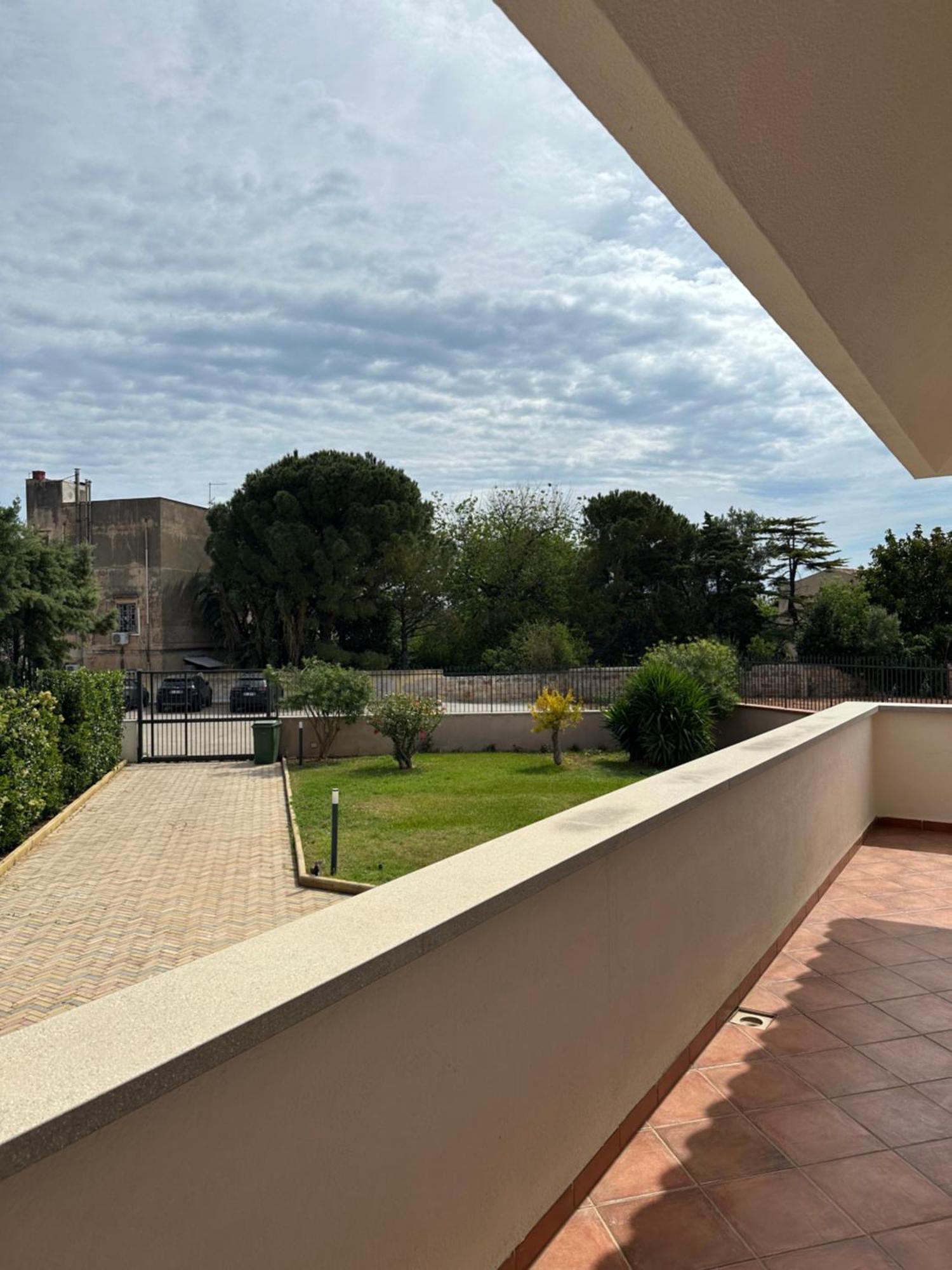 Villa Sara Mondello Garden Level Palerme Extérieur photo